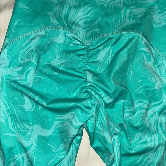 Gymshark Aqua Activewear - Picture 3 of 4